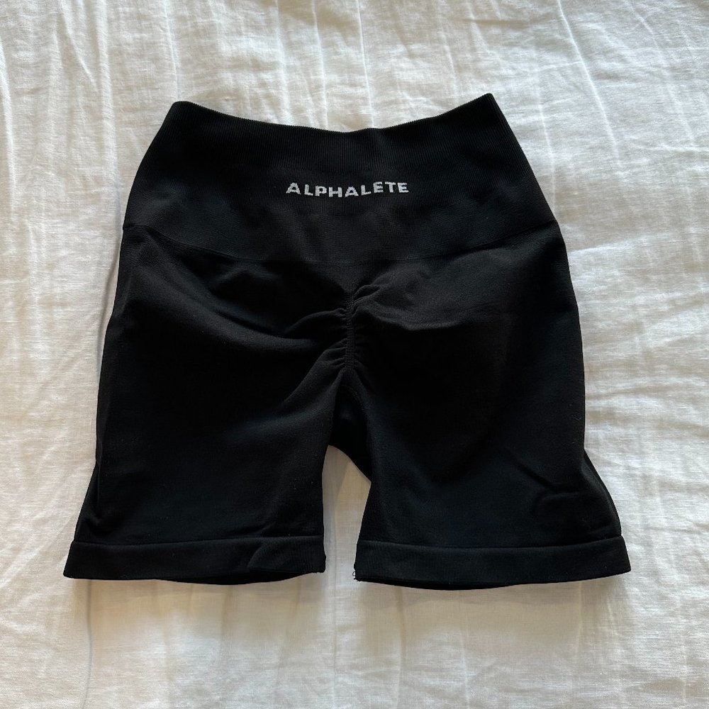 Alphalete Amplify Shorts